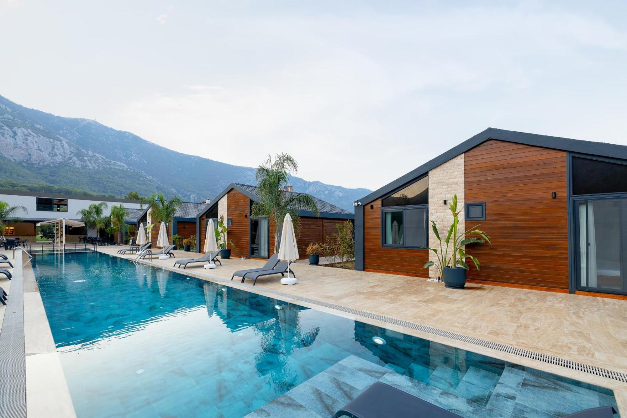 Rota Kilidonia Karaoez Suites&Villas エクステリア 写真