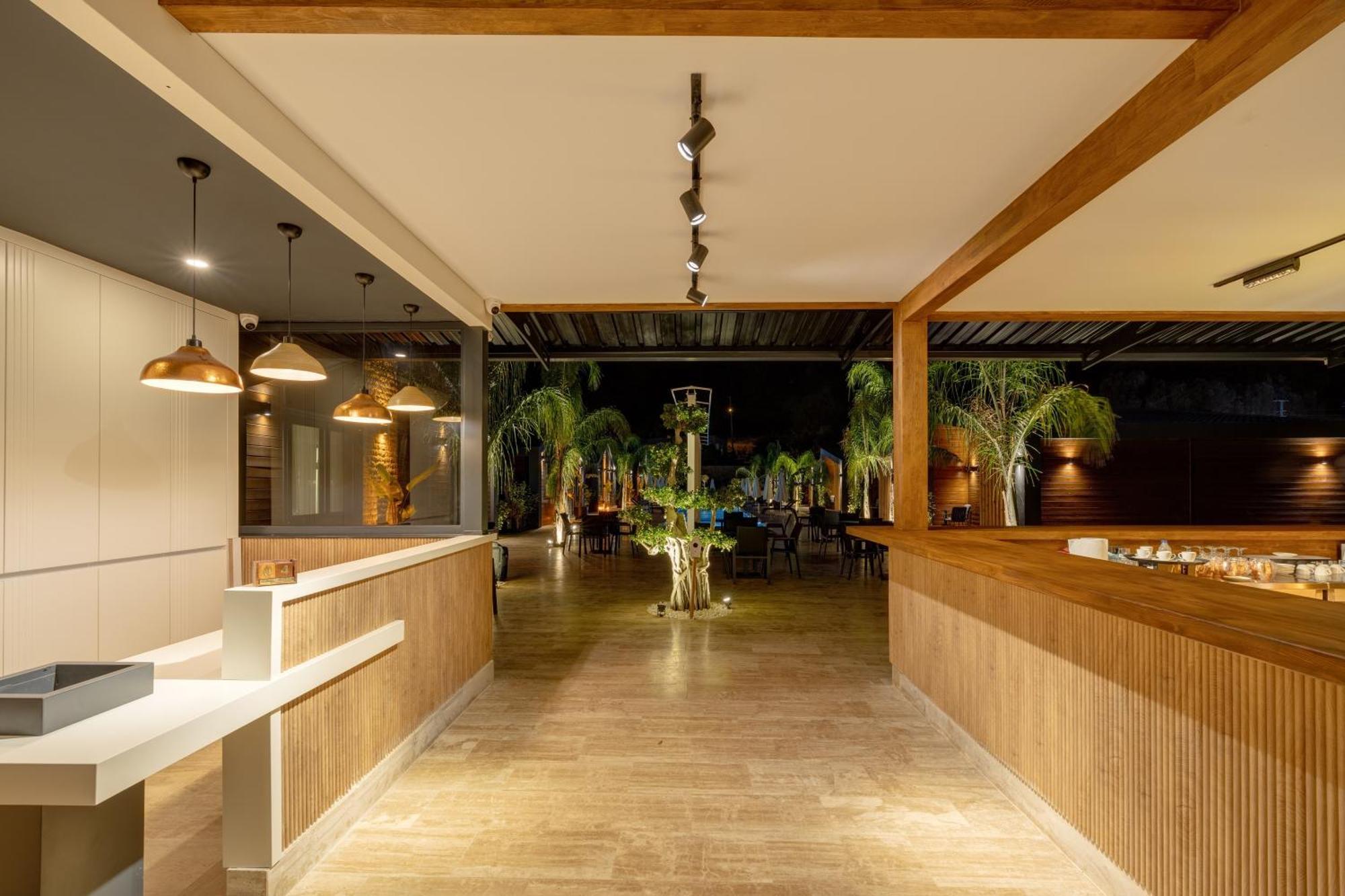 Rota Kilidonia Karaoez Suites&Villas エクステリア 写真